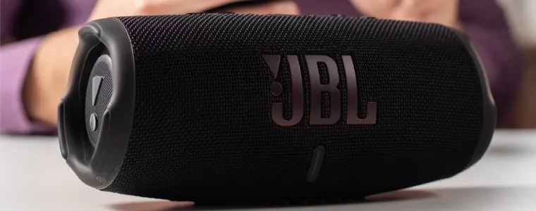 JBL na Black Friday 2024: veja produtos para ficar de olho