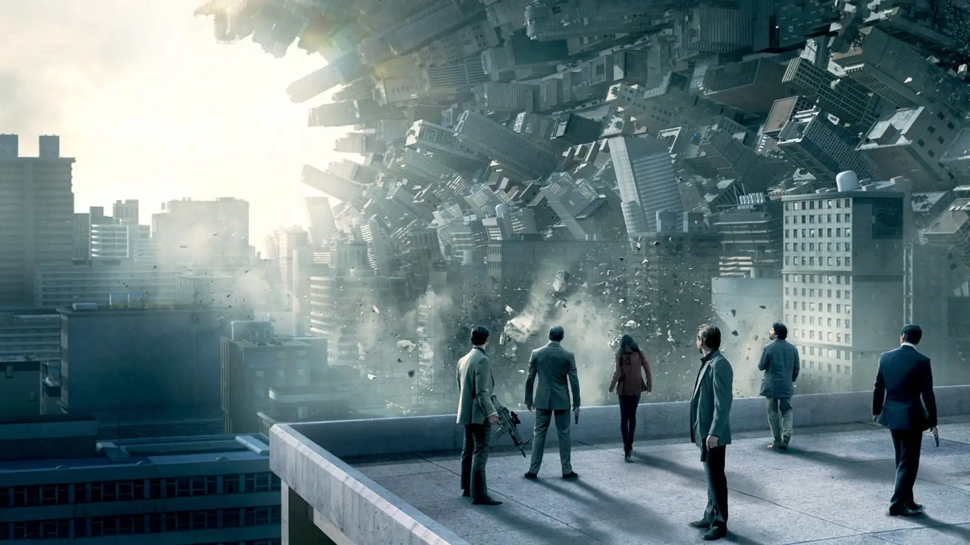 Personagens principais assistindo o mundo distorcido, com armas nas mãos