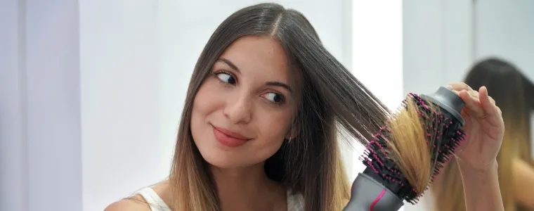 Escova rotativa: qual a melhor para alisar e modelar os fios?