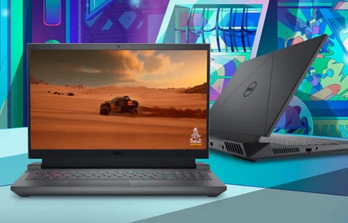Dois notebooks Dell G15 abertos, um exibe jogo Dakar, outro mostra lateral e traseira.
