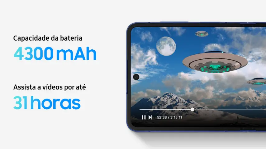 Imagem do Galaxy Z Flip7 mostrando a tela com informações de bateria e autonomia de até 31 horas de vídeo