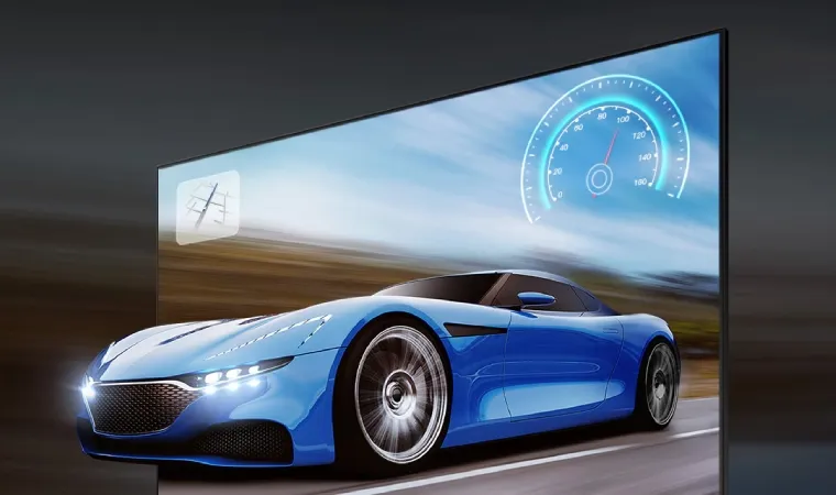 Imagem mostra um carro de corrida saindo de uma TV Samsung para ilustrar que o modelo é bom para jogos de videogame.