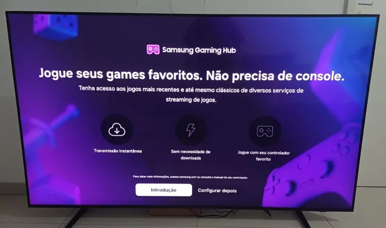 TV Samsung mostrando a Samsung Gaming Hub na tela.