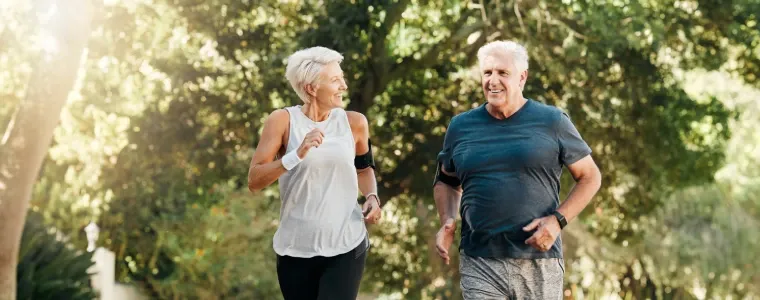 Creatina para idosos: benefícios, como tomar e melhores marcas Creatina para idosos: benefícios, como tomar e melhores marcas