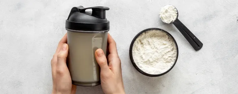 Whey protein isolado x concentrado: qual o melhor para seu objetivo? Whey protein isolado x concentrado: qual o melhor para seu objetivo?