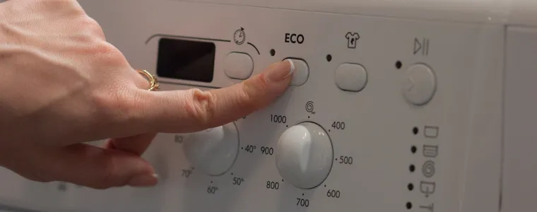 Como economizar água e energia ao usar a lavadora de roupas