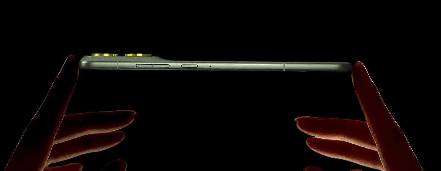 Motorola Edge 70 é bom? Análise completa da ficha técnica do ultrafino de 5,99mm