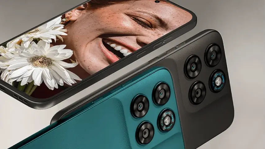 Três smartphones Moto G77 em diferentes ângulos, exibindo cores e conjunto de câmeras