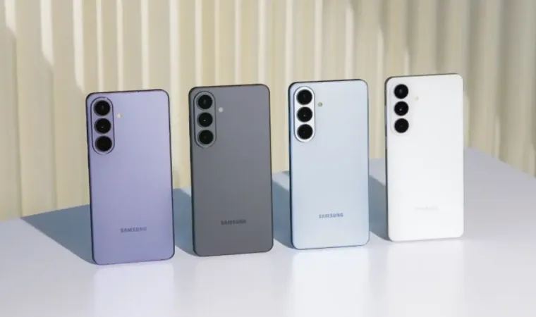 diversos celulares samsung coloridos lado a lado 