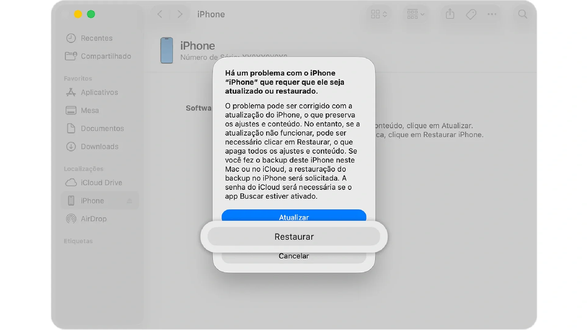 Tela do Finder em computador mostrando opções de atualizar ou restaurar iPhone conectado