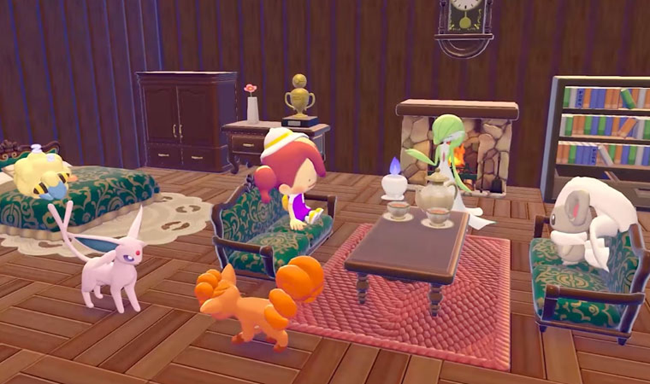 Imagem do jogo Pokémon Pokopia com um Ditto em forma humana sentado em um sofá em uma sala elegante com outros Pokémon ao redor, como um Gardevoir, Vulpix, Espeon, Mareep e mais