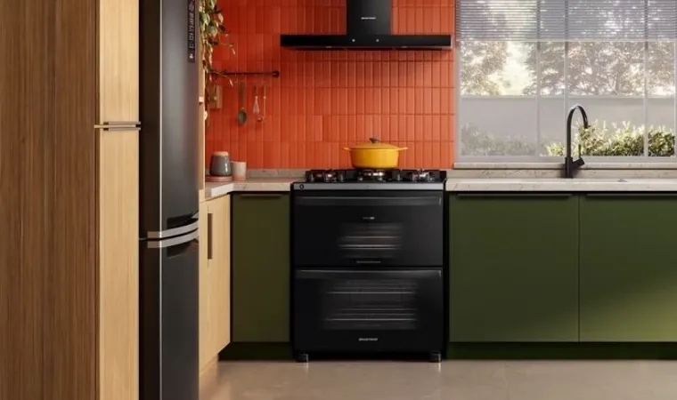 Cozinha elegante com fogão com forno duplo Brastemp